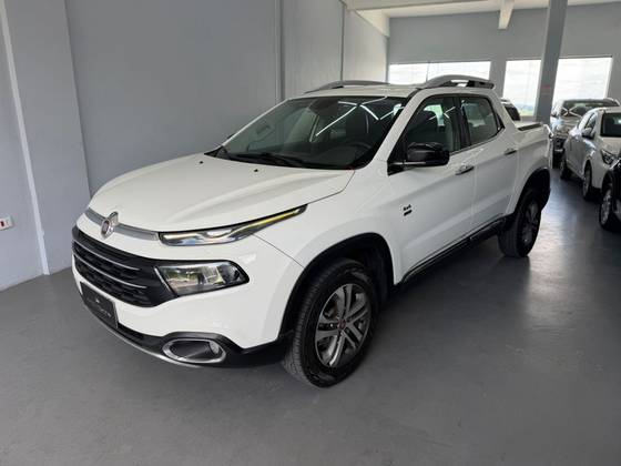 FIAT TORO 2.0 16V TURBO DIESEL VOLCANO 4WD AT9
